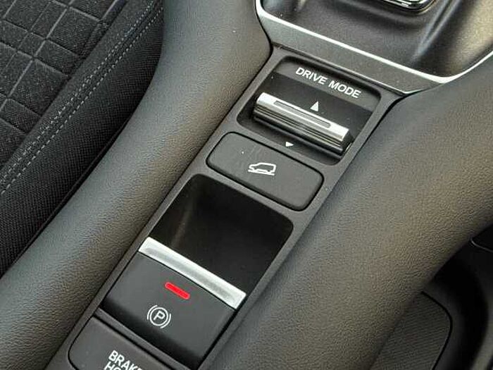 Honda ZR-V e:HEV 2.0 i-MMD (184ps) Elegance Hybrid eCVT 